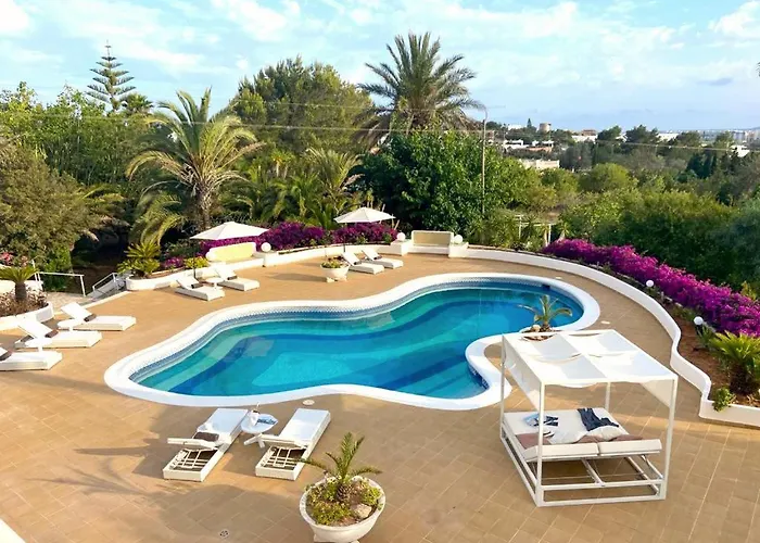 Gorgeous Near Ibiza Centre Villa *
