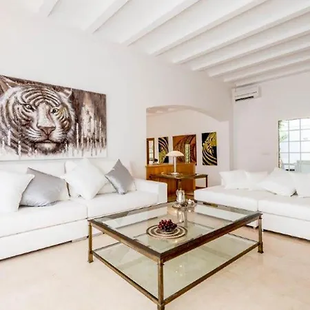 Gorgeous Near Ibiza Centre * Санта-Эулалия-дель-Рио