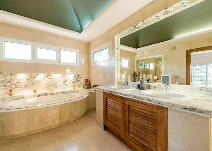 Gorgeous Near Ibiza Centre