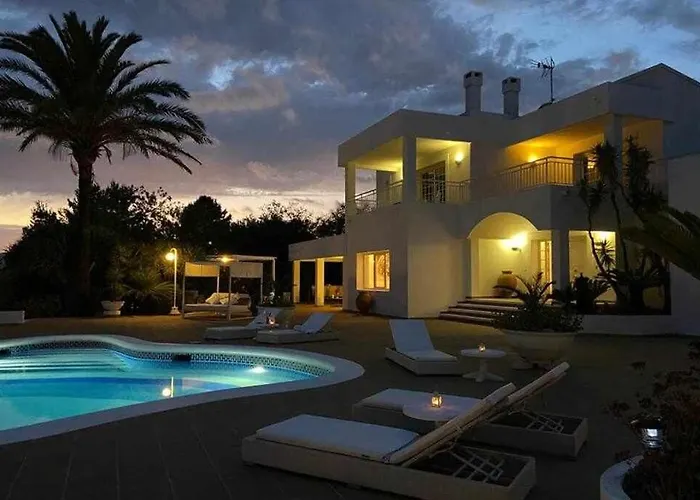 Gorgeous Near Ibiza Centre Вилла *