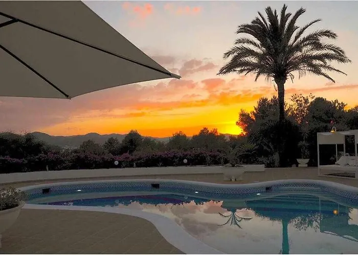 Вилла Gorgeous Near Ibiza Centre