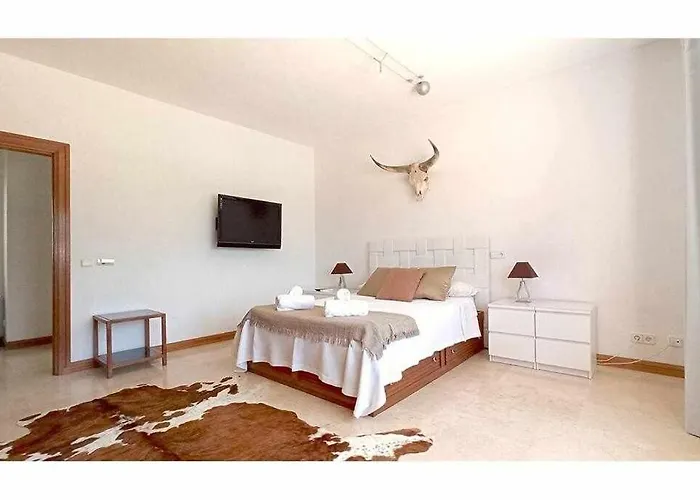 Gorgeous Near Ibiza Centre Вилла